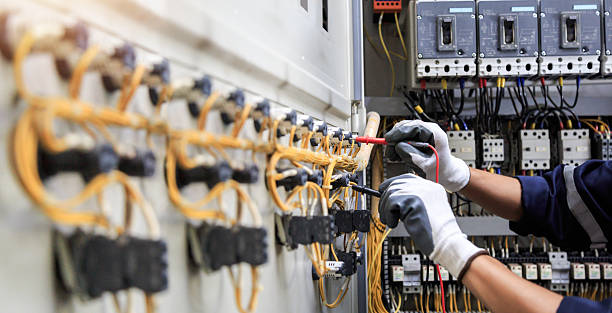 Professional Electrician technician working in Union, KY